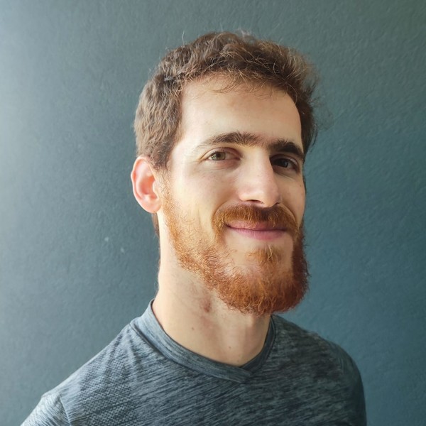 Luís null