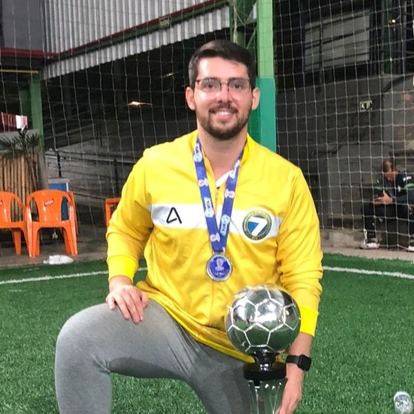 Leonan Escoba null