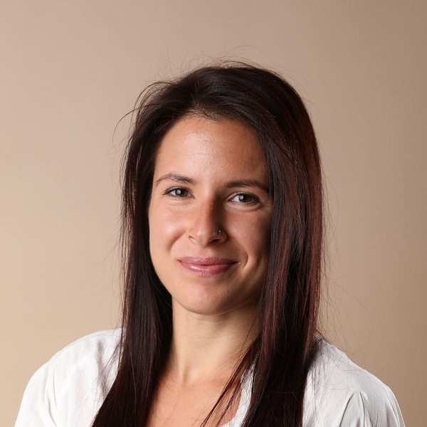 Fanni S. null